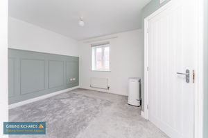 Bedroom- click for photo gallery